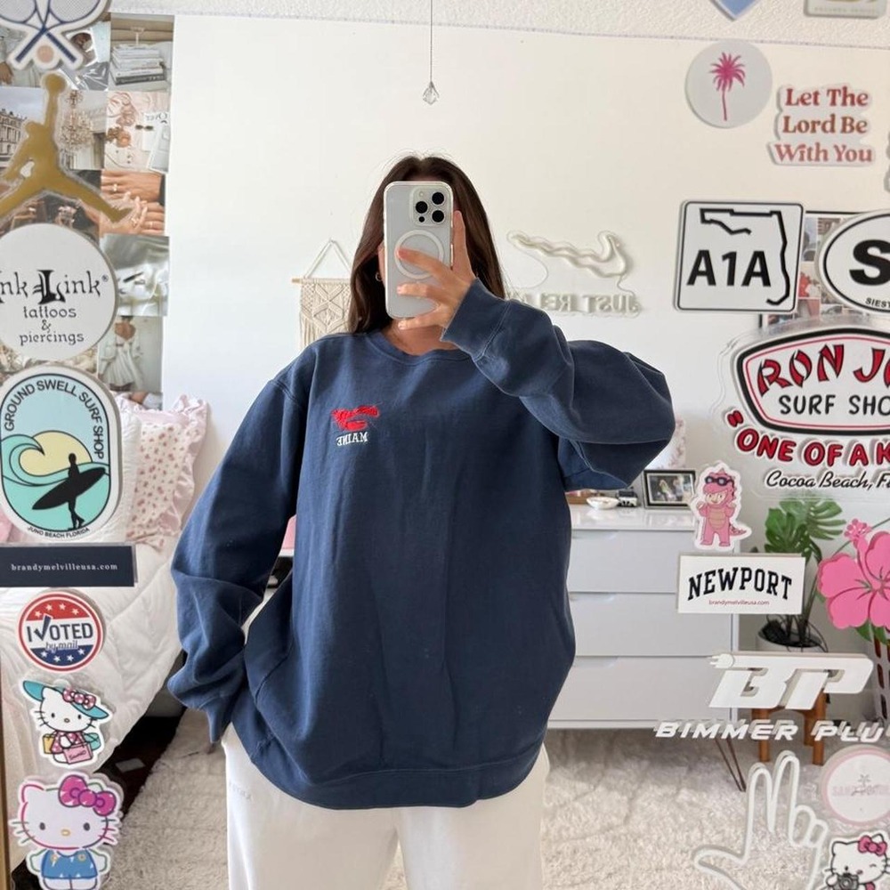 Y2K Navy blue embroidered lobster Maine crewneck sweatshirt
